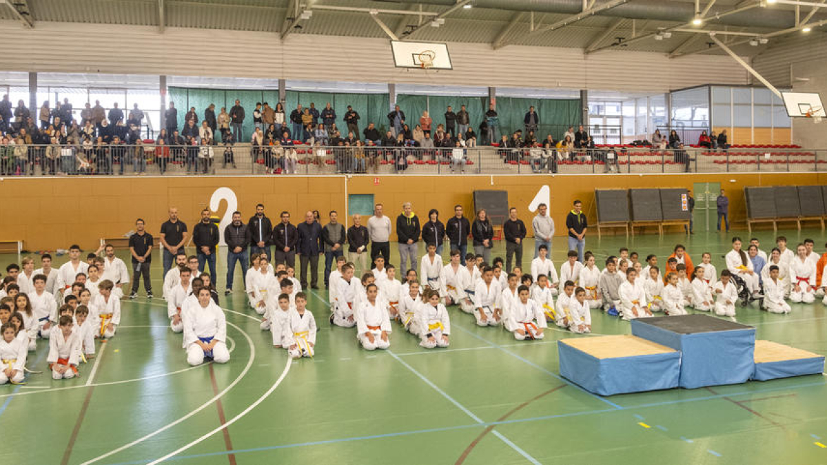 El XIX Trofeu de Karate Kushin Kai Vila de Constantí reuneix uns 150 esportistes de tota la província
