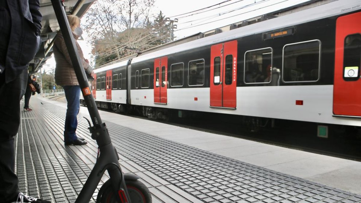 Renfe prohibeix l'accés de patinets elèctrics a tots els trens de viatgers des del 12 de desembre