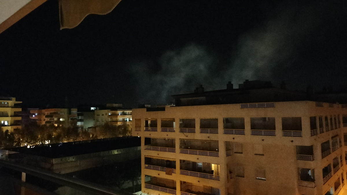 Humo generado por el incendio.