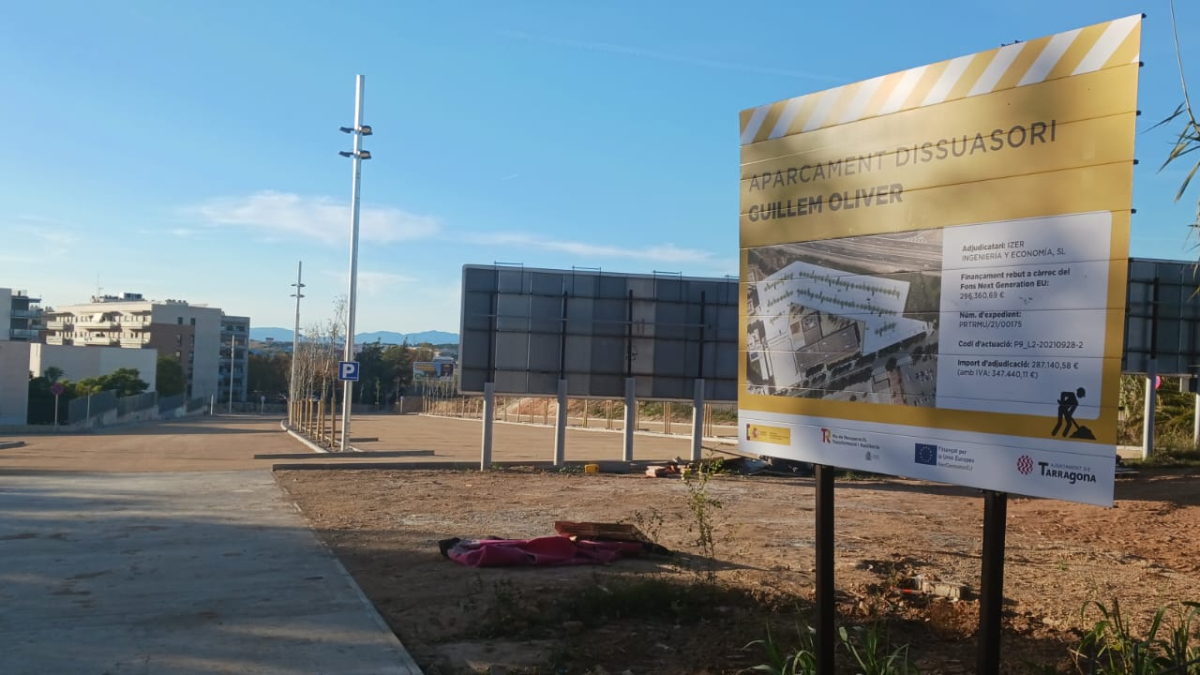 El nuevo aparcamiento se sitúa detrás del Hospital Universitario Juan XXIII.
