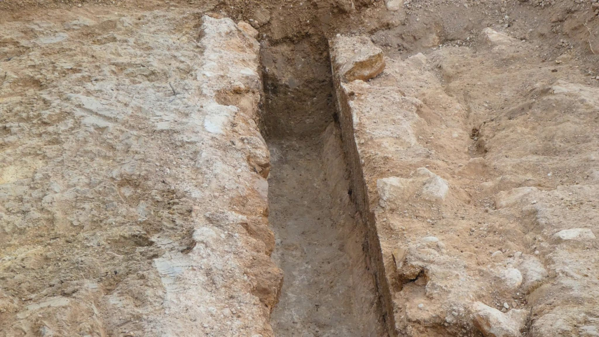 Imagen del tramo de de acueducto romano localizado en Puigpelat.