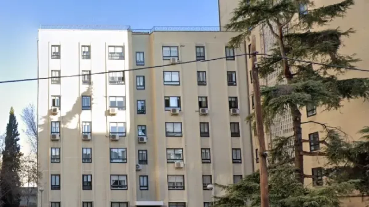El edificio donde sucedieron los hechos, en la calle de Alzola.