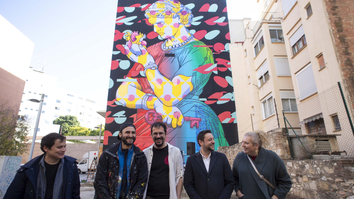 Presentació del mural commemoratiu del Teatre Tarragona per celebrar els seus 100 anys.