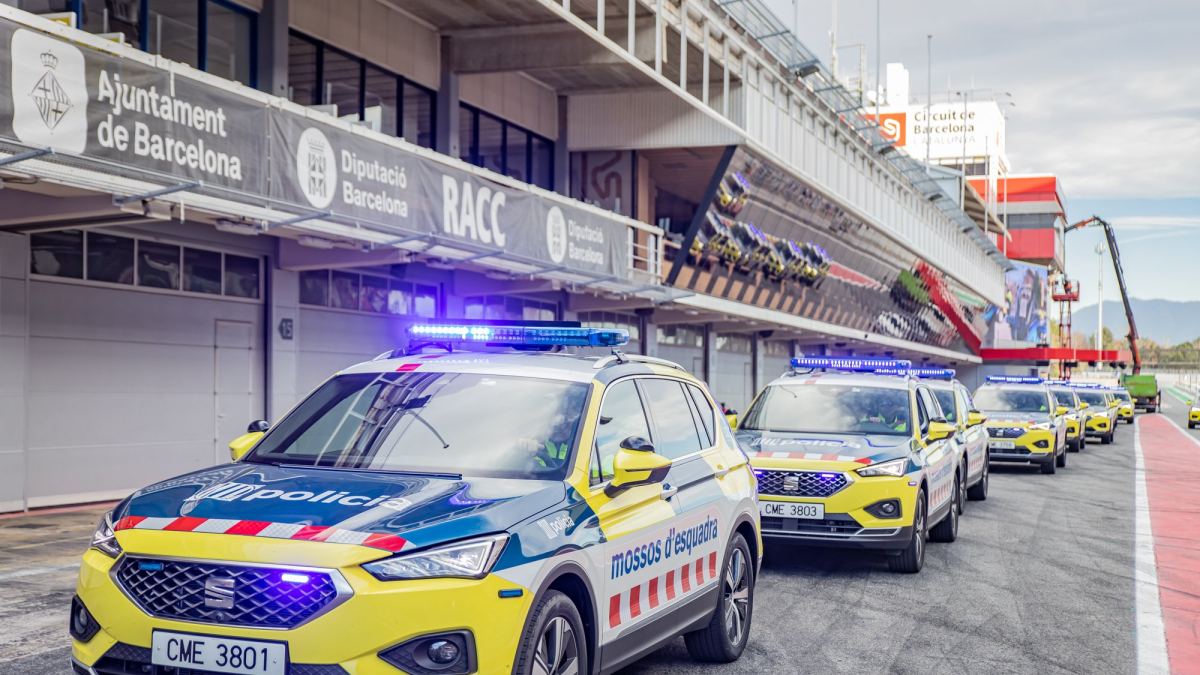 Nous vehicles de la divisió de trànsit dels Mossos d'Esquadra.