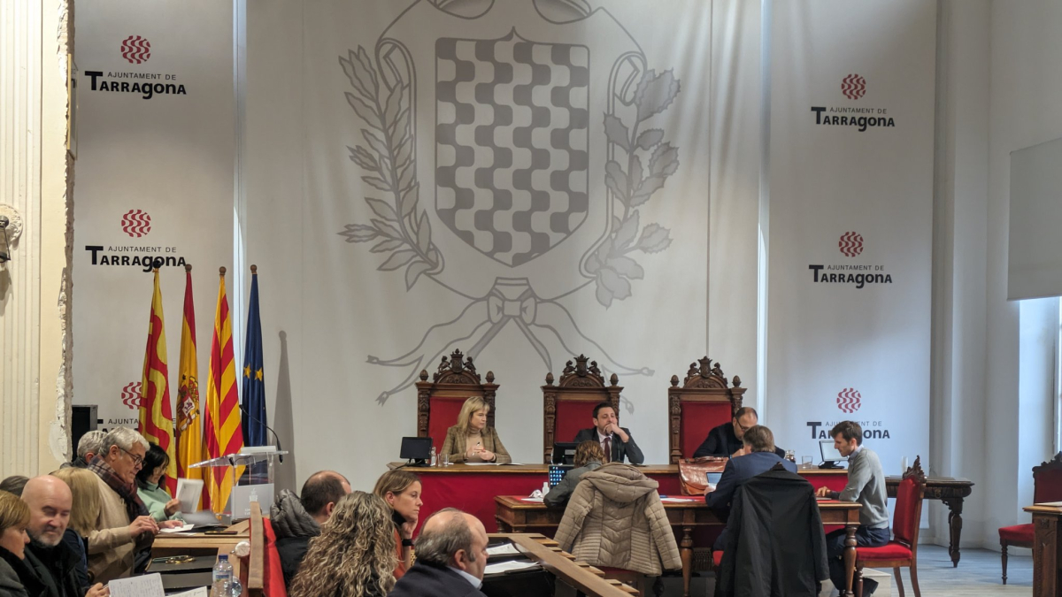 Imagen de archivo de un pleno extraordinario en el Ayuntamiento de Tarragona.