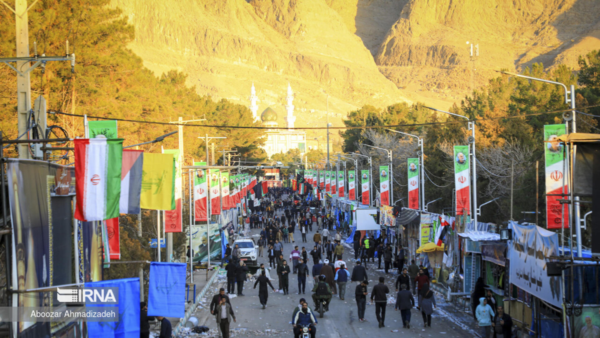 Imatge dels voltants del cementiri de Kerman després de les explosions.