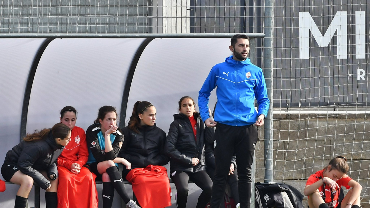 Adri Calderón durante un partido con el Juvenil B.