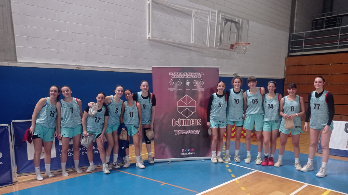 Imatge de l'equip del Barça campió en categoria junior.