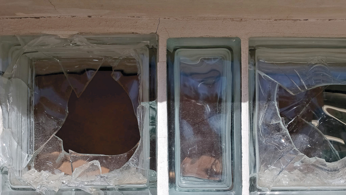 Algunes de les vidrieres afectades.