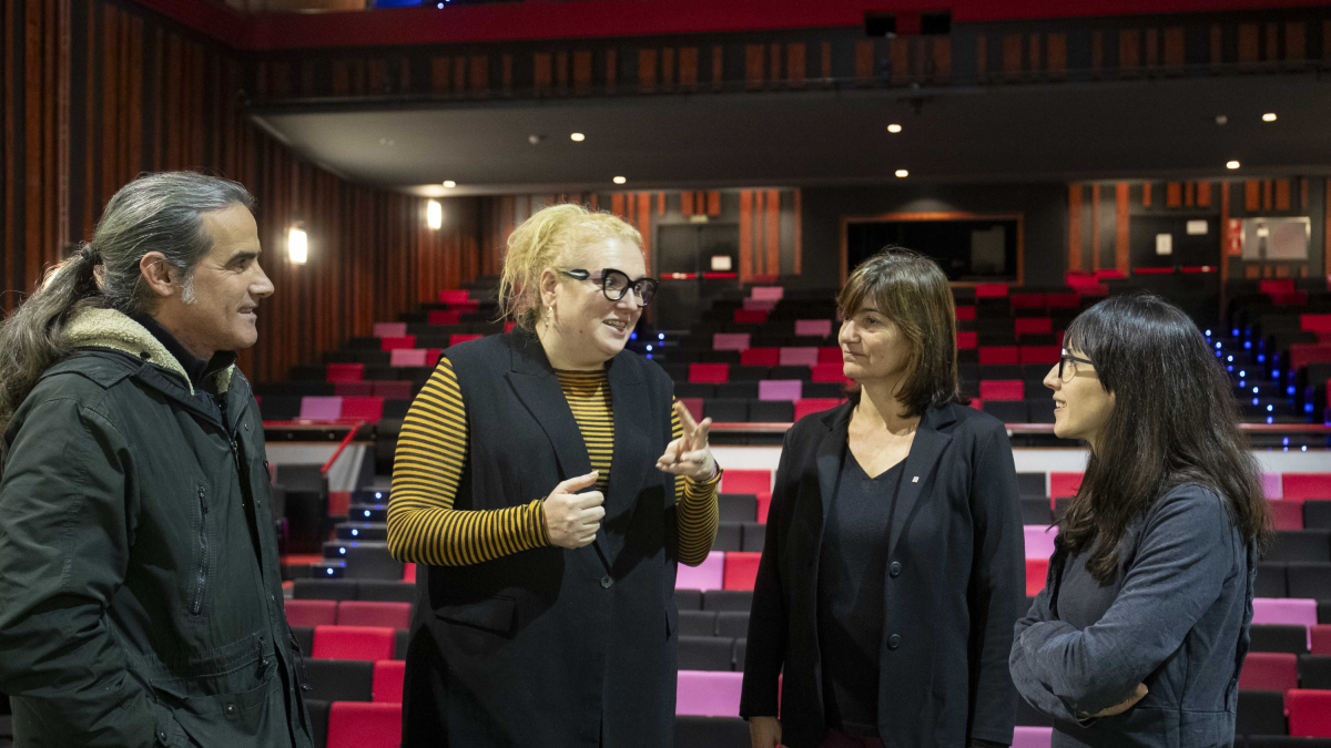 Especial Dansa va dirigido a profesionales del sector y quiere fomentar la contratación de espectáculos de danza de producción catalana en toda Cataluña y del Estado