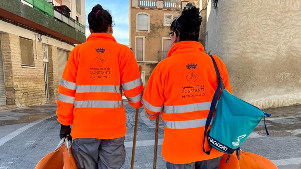 Es contractaran un total de 12 persones en 2 torns.
