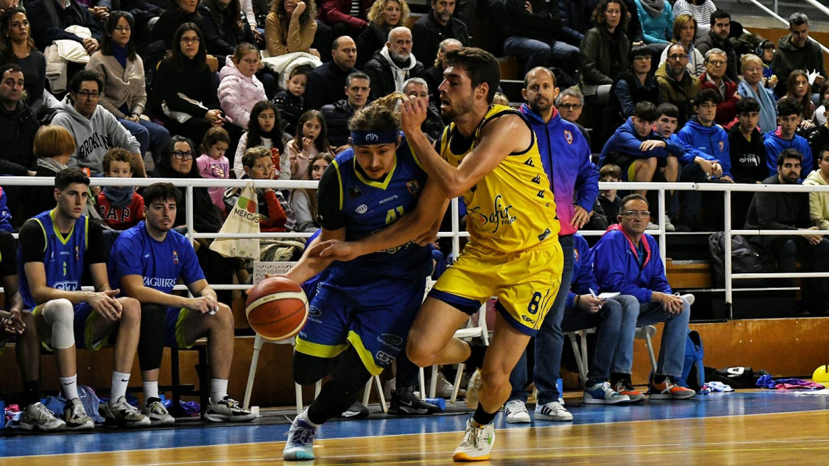 Jacob Boonyasith durante el partido contra el Alginet.