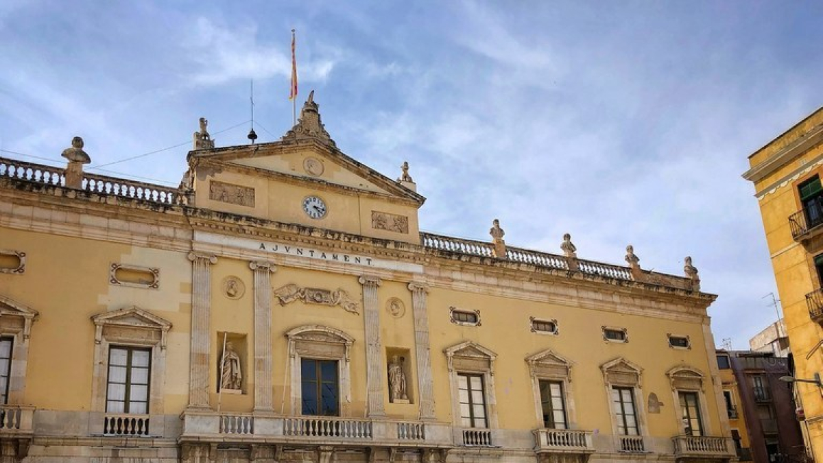 El Ayuntamiento de Tarragona pagará 3,8 millones de euros para sufragar intereses de créditos bancarios, 1,7 más que el año pasado.
