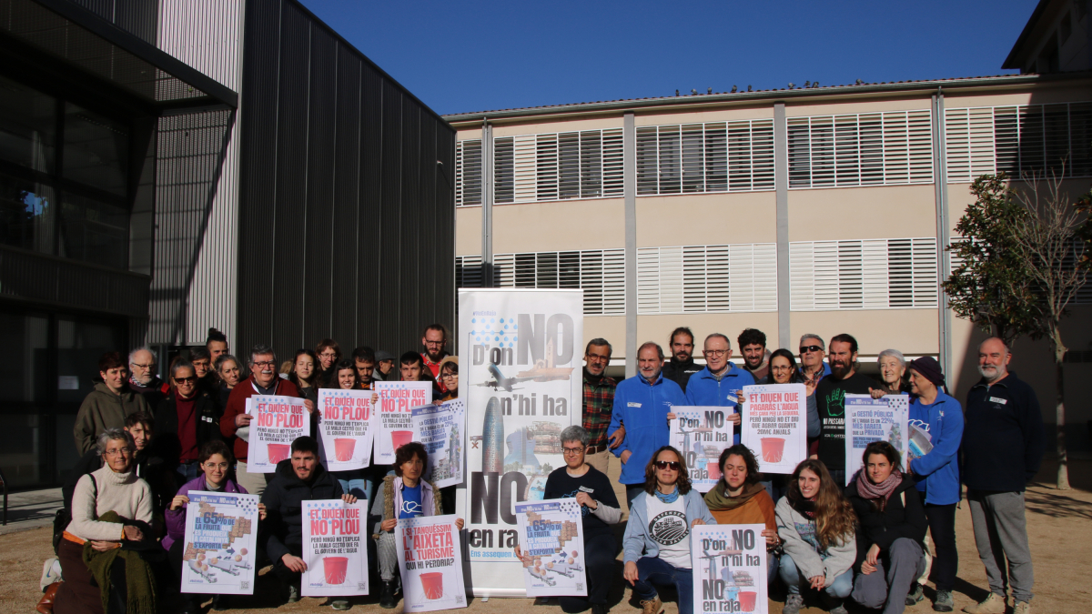 Los participantes a la III Cumbre Social del Agua en Arbúcies.