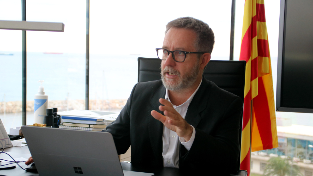 El presidente de la Autoridad Portuaria de Tarragona, Saül Garreta, a su despacho.