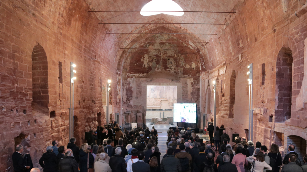 Interior de la iglesia de la Cartoixa d'Escaladei durante la inauguración de la culminación de las obras de rehabilitación.