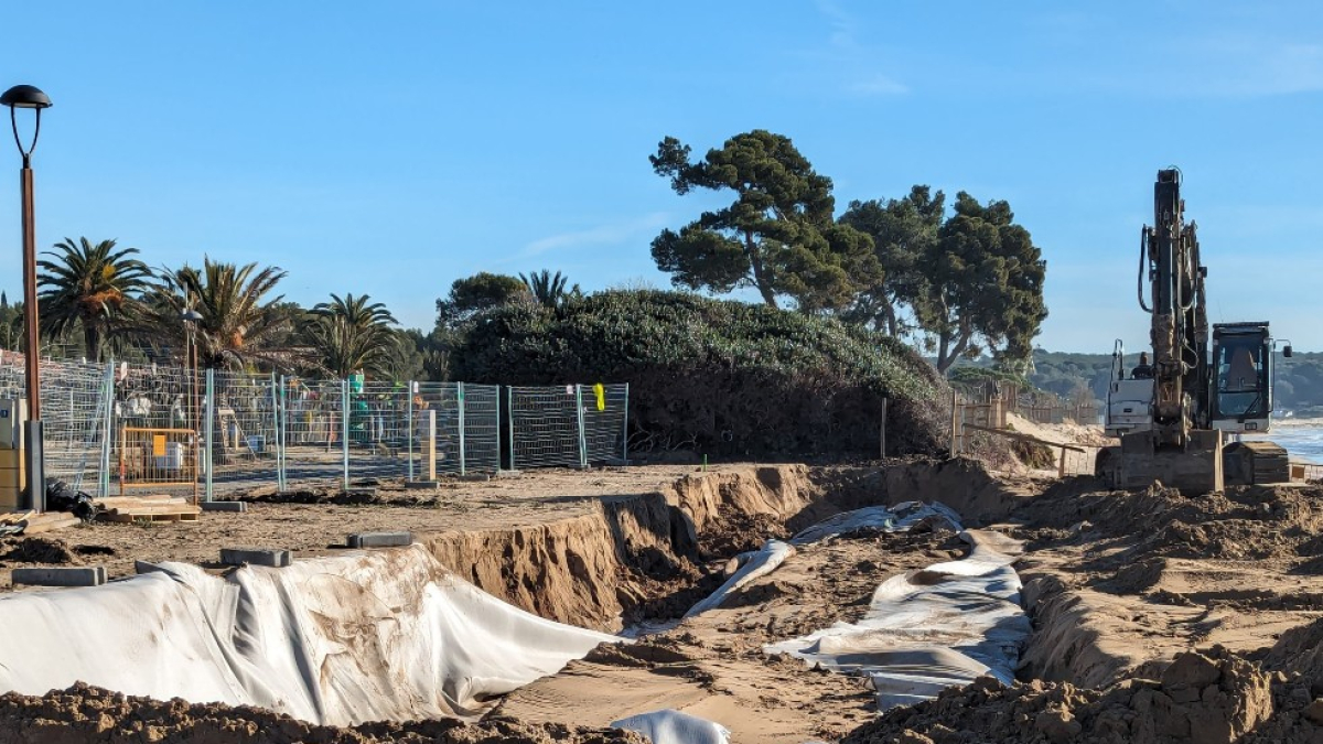 Intervenció a la platja Llarga.