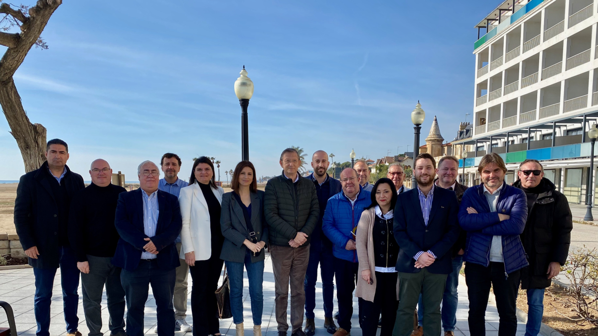 El Partido Popular de Tarragona visita zonas del litoral afectadas por la decisión de eliminar paseos marítimos,
