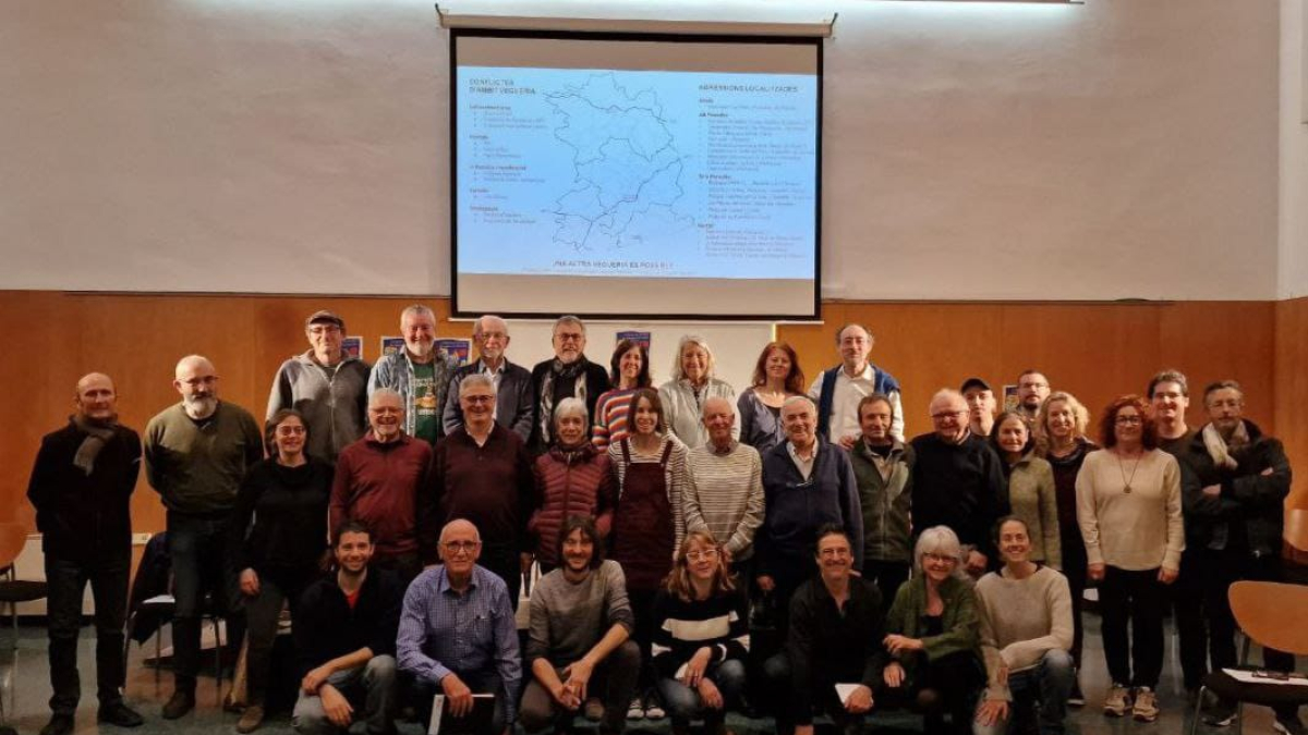 Participantes del Encuentro de luchas en la Veguería Penedès.