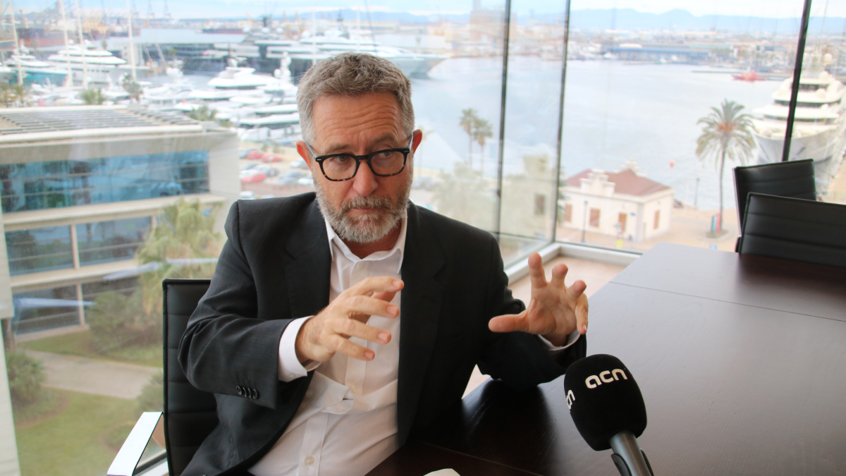 El presidente de la Autoridad Portuaria de Tarragona, Saül Garreta, durante la entrevista con la ACN.