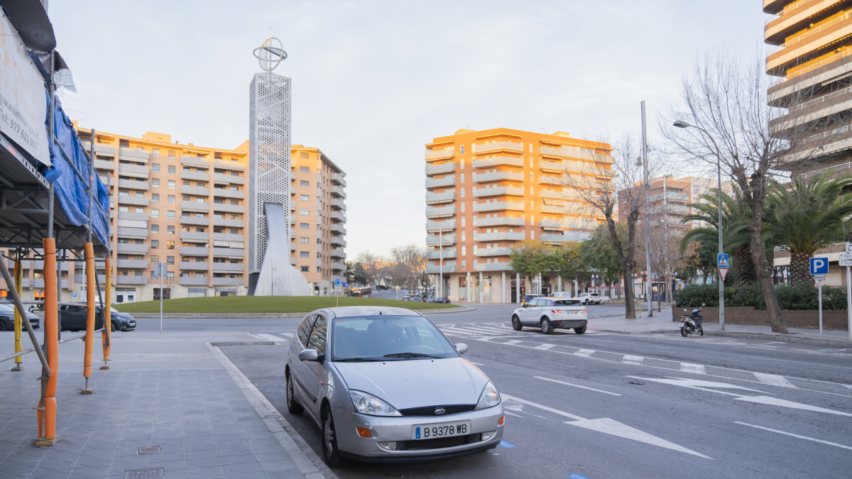 La semana pasada empezaron los trabajos de pintura de más de 300 nuevas plazas en diferentes calles de la ciudad.