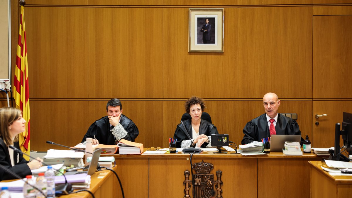 El tribunal que jutjarà Dani Alves a partir d'aquest dilluns a l'Audiència de Barcelona.