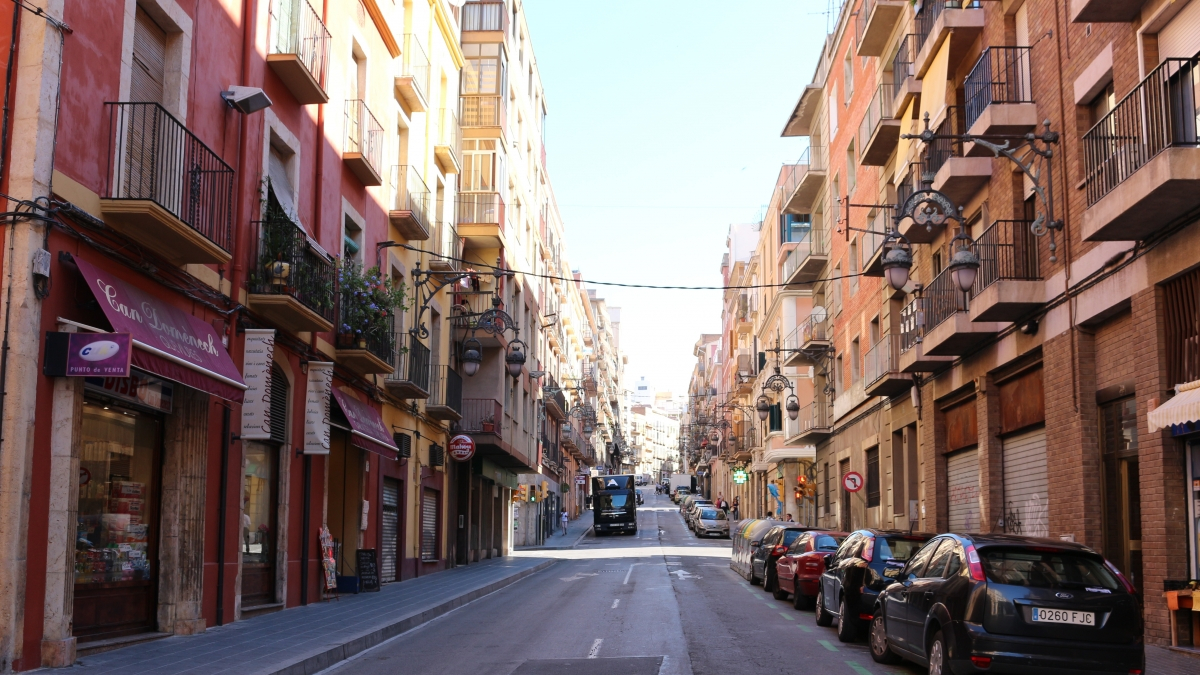 Els carrers Unió i Apodaca, juntament amb la plaça de la Mitja Lluna, conformen un dels eixos estratègics de la ciutat.