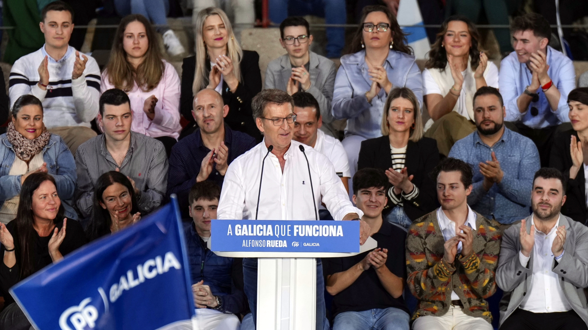 El president del PP, Alberto Núñez Feijóo, en un míting de la campanya de les eleccions a Galícia.