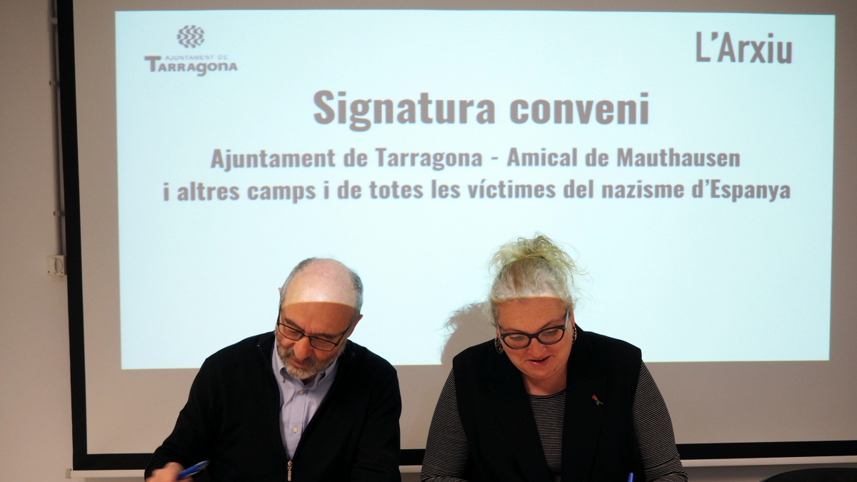 Imagen de la firma del convenio