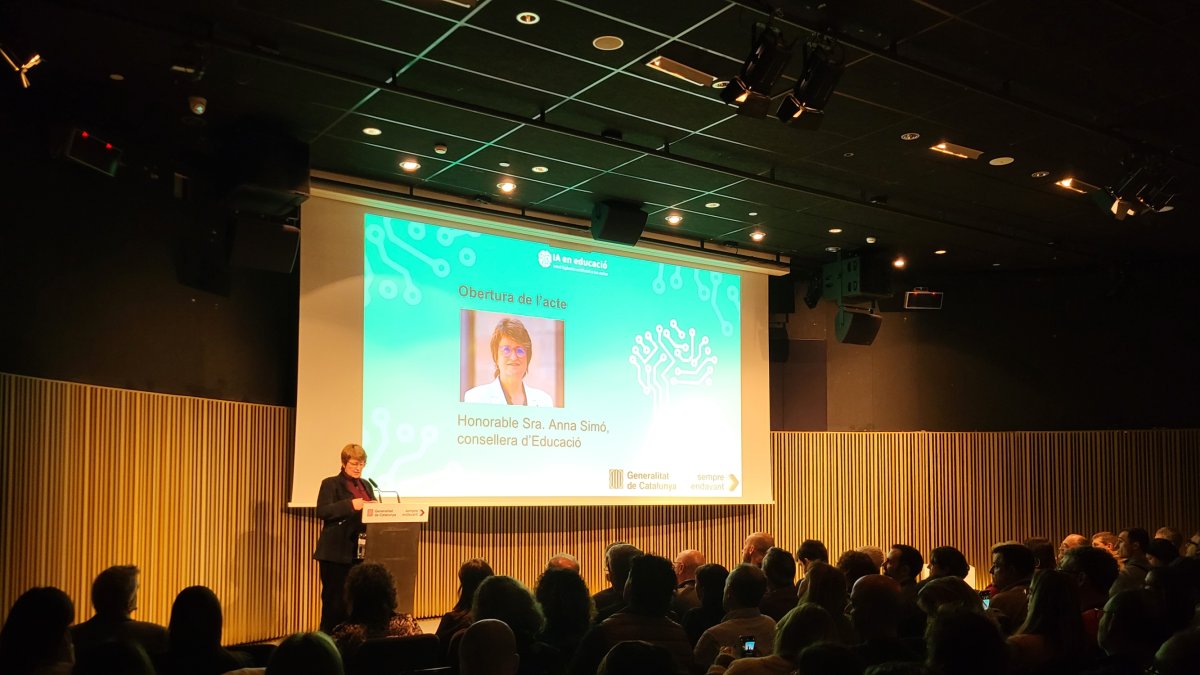 Acte 'IA en educació'