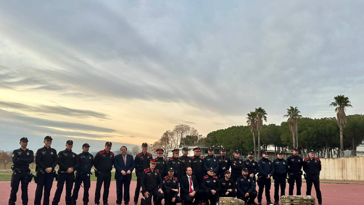 Imatge dels Mossos en la presentació dels drons