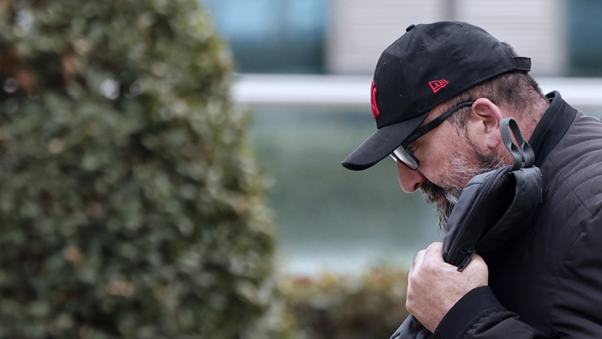 Koldo García, exasesor de l'exministre socialista José Luis Ábalos, a la sortida de l'Audiència Nacional aquest dijous.