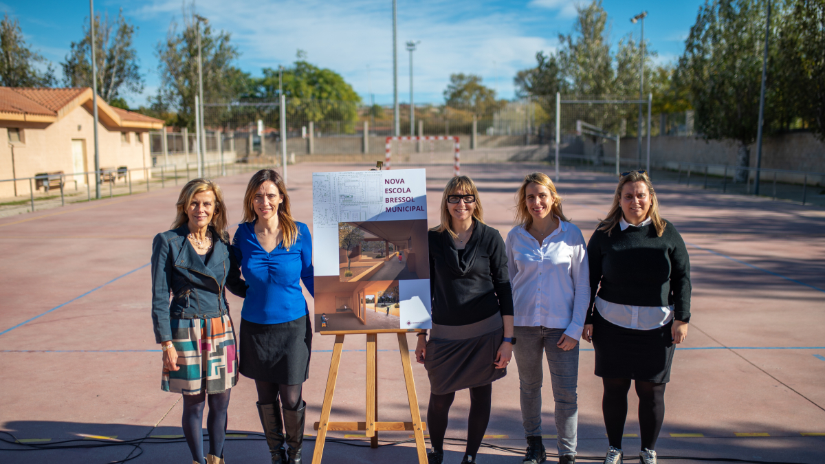 Imagen de la rueda de prensa donde se ha anunciado la construcción del nuevo Jardín de Infancia Municipal