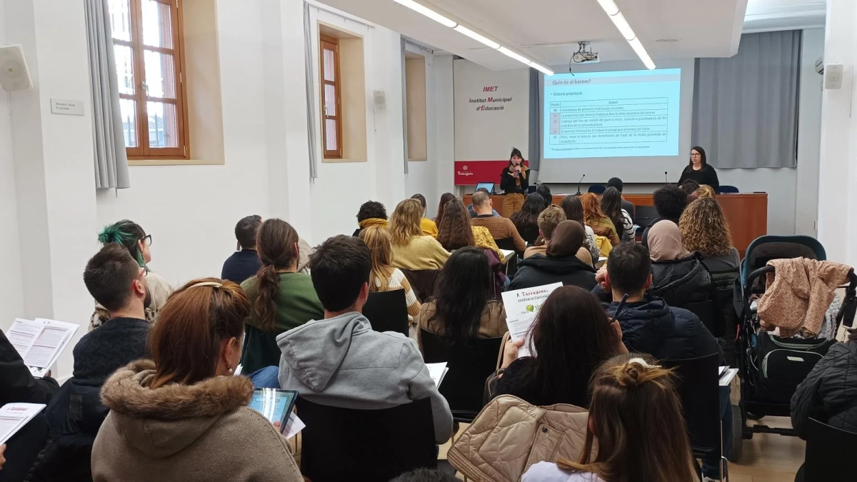 Imatge de la xerrada 'La preinscripció a Tarragona' que va tenir lloc la setmana passada