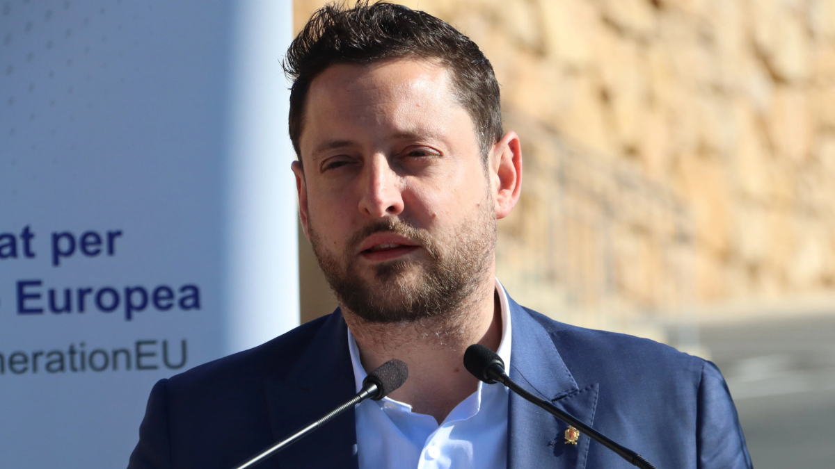 Imagen de archivo del alcalde de Tarragona, Rubén Viñuales, durante una rueda de prensa