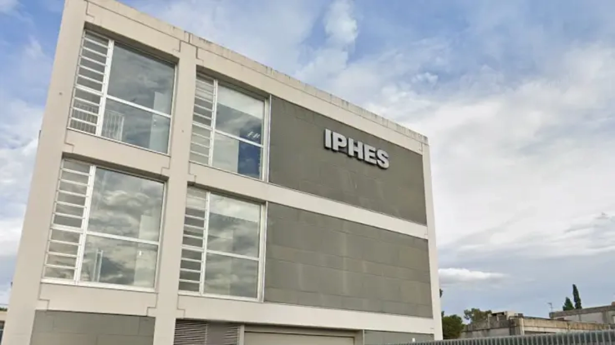 Imatge de l'exterior de l'IPHES, al Campus Sescelades de la URV.
