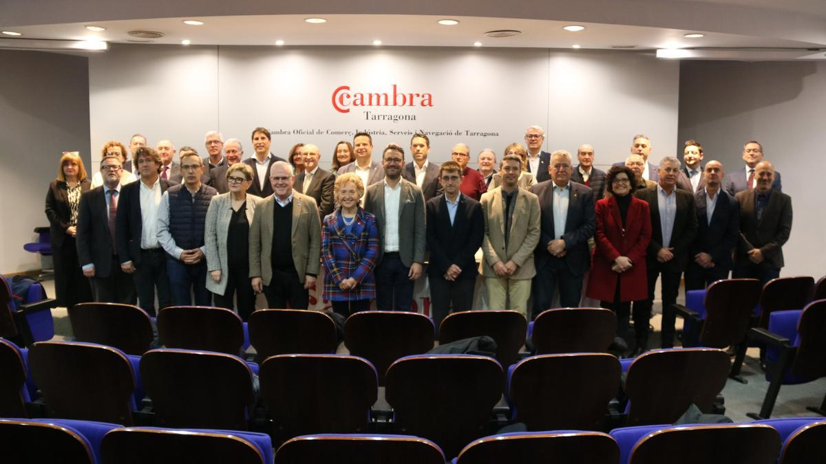 El desembre del 2022 es va fer un acte unitari amb la lectura d’un manifest a favor del projecte de Hard Rock a la seu de la Cambra de Tarragona.