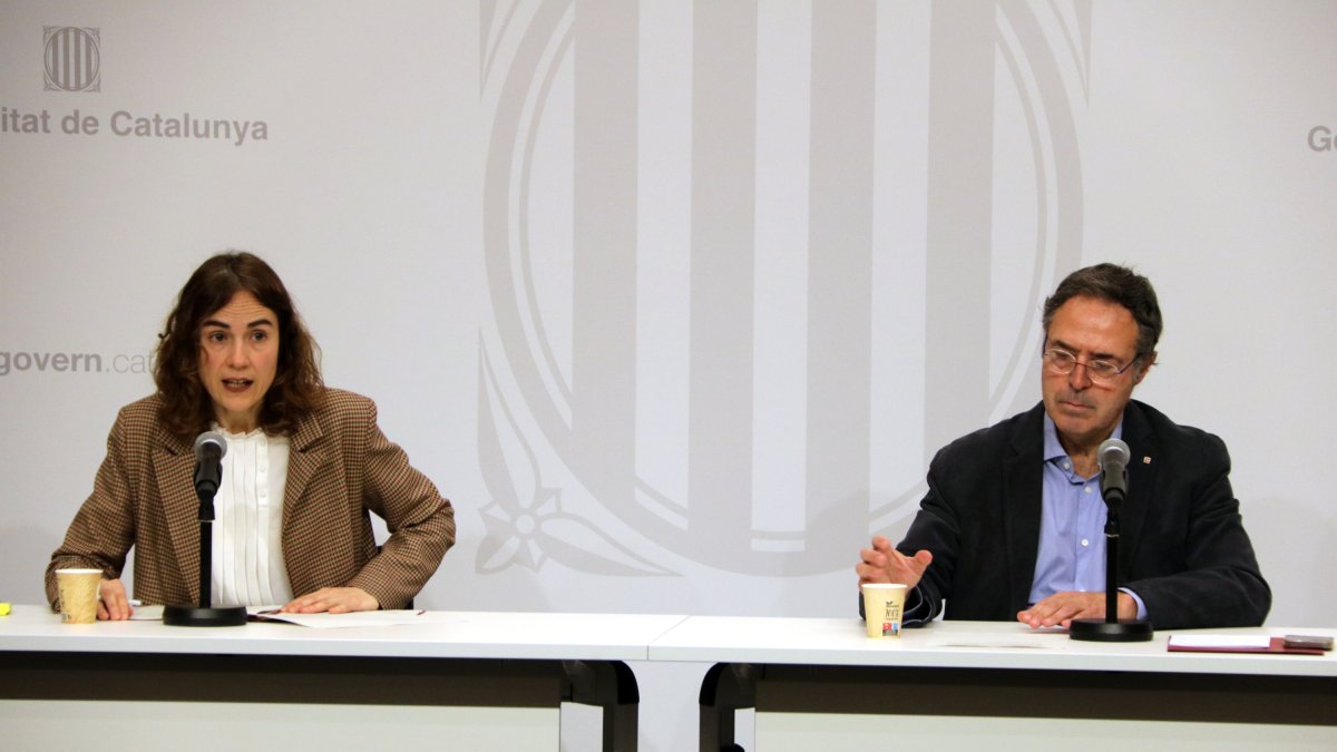 La consellera de Justícia, Gemma Ubasart, i el secretari de Mesures Penals, Reinserció i Atenció a la Víctima, Amand Calderó.