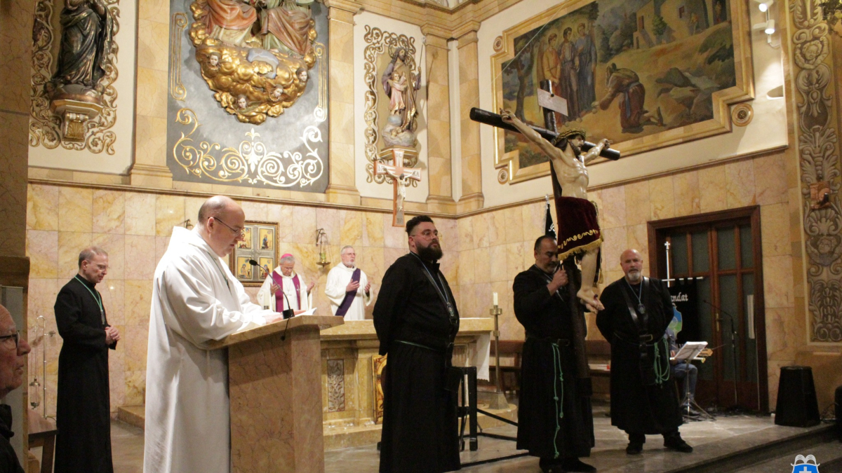 Imagen del viacrucis del año pasado en la parroquia de la Trinitat.
