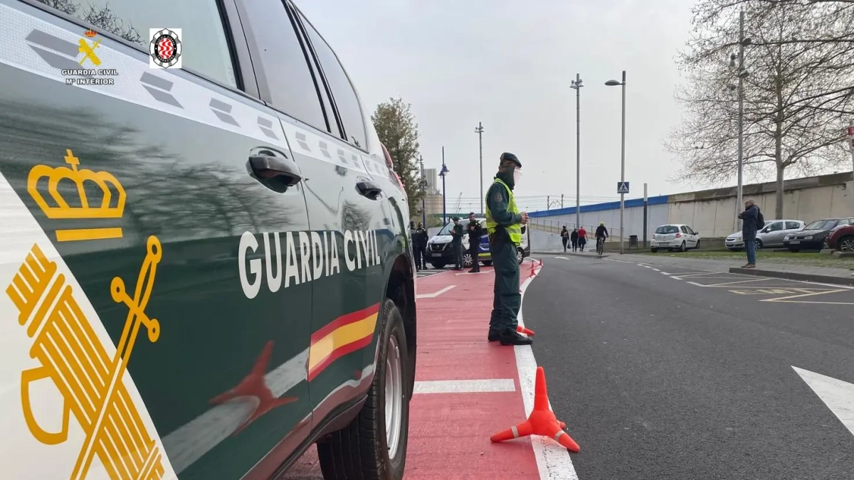 Imatge del dispositiu que es va dur a terme ahir al Serrallo.