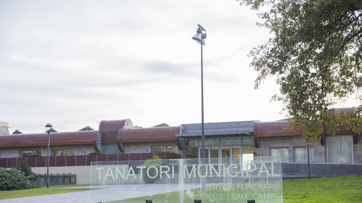 Fotografia d’arxiu de l’exterior del Tanatori Municipal de Reus.
