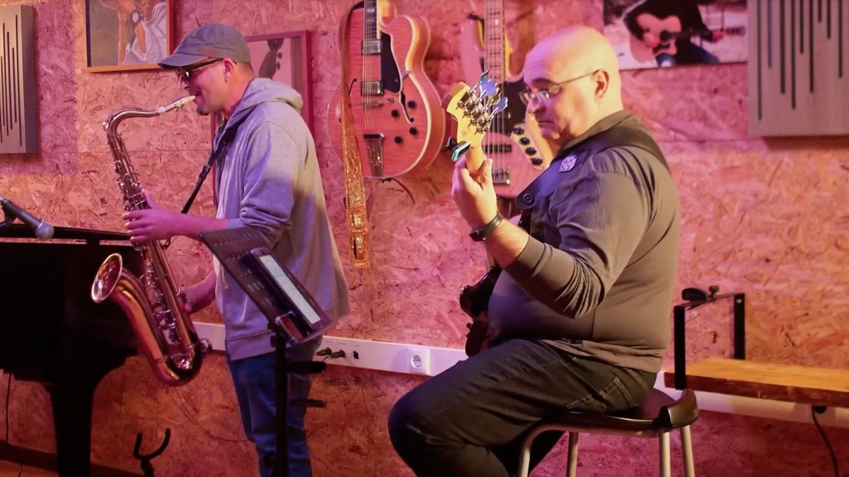 Els concerts reuneixen músics de tot el territori i es poden visualitzar en directe i diferit a través de les seves xarxes socials