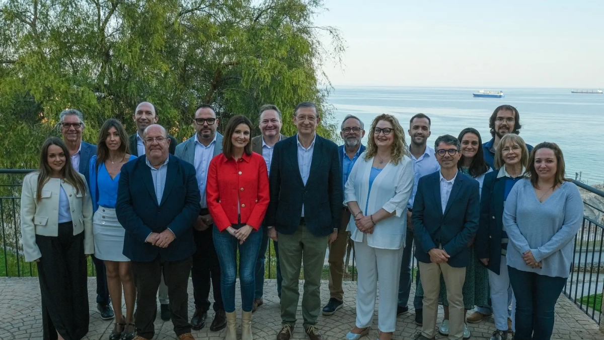 Foto de família dels candidats de la llista electoral de Tarragona pel 12-M.