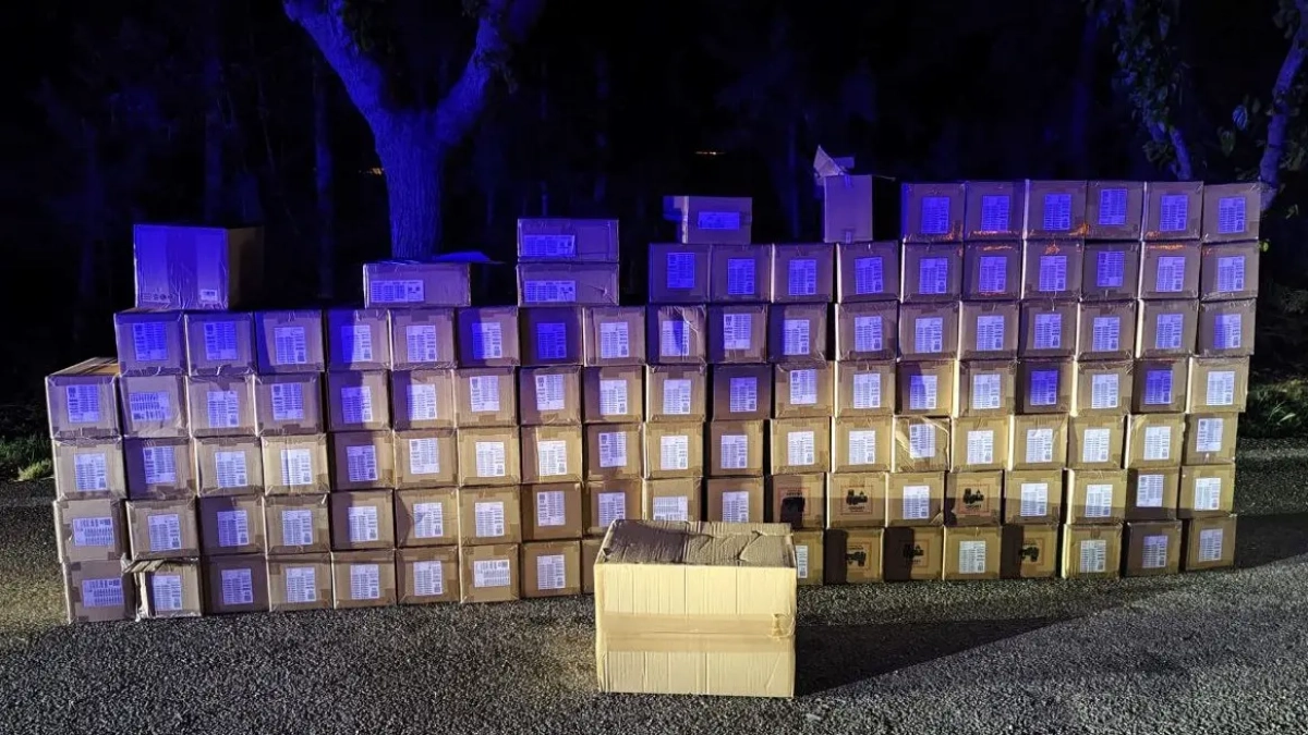 El camió transportava ordinadors.