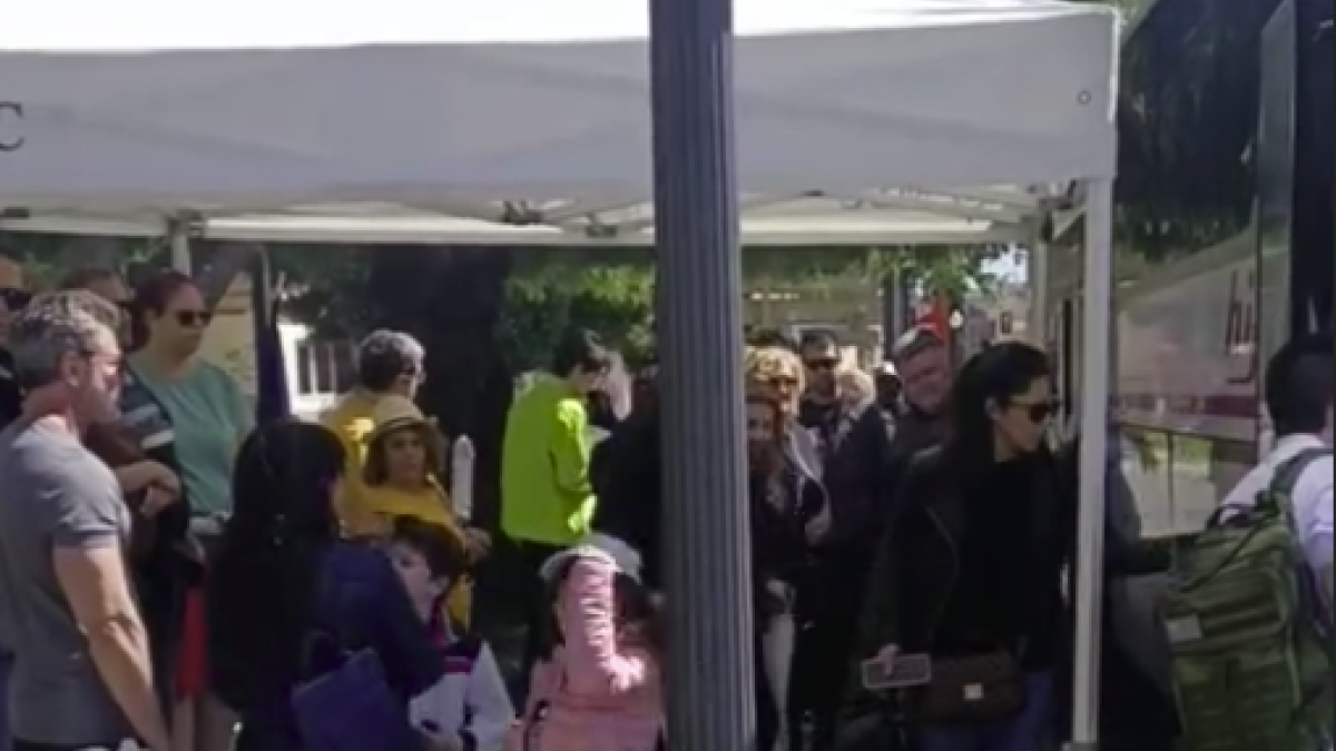 Captura del vídeo de Stop Cruceros que denuncia el colapso de la Vía Augusta por la presencia de cruceristas.