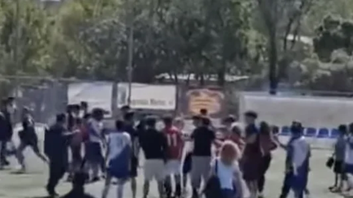Imatge del vídeo que mostra els incidents entre els dos equips
