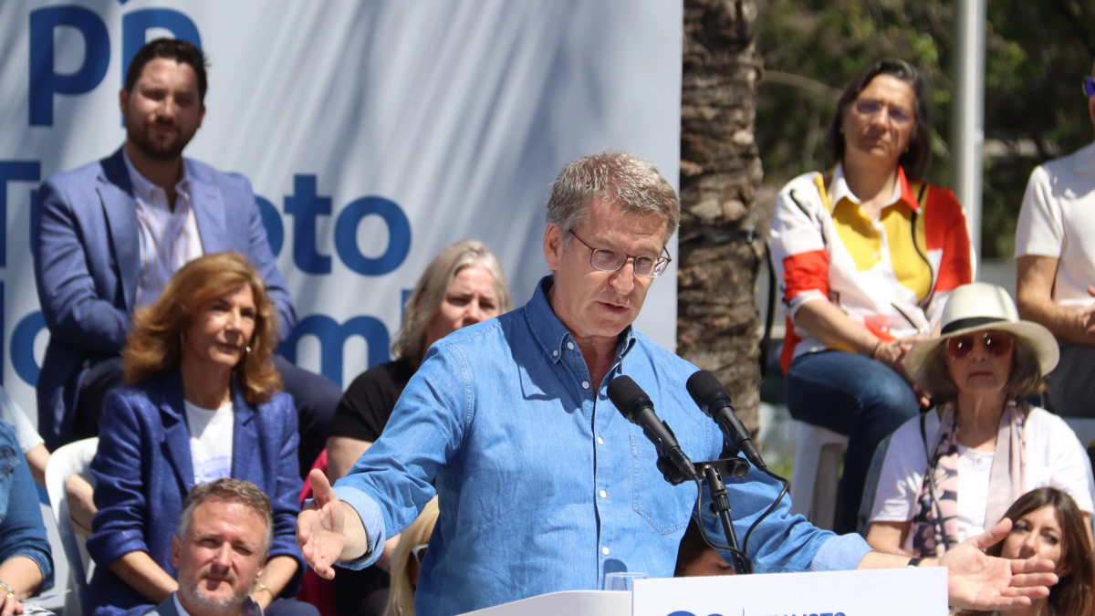 El president del PP, Albert Núñez Feijóo, en un acte de campanya a Salou