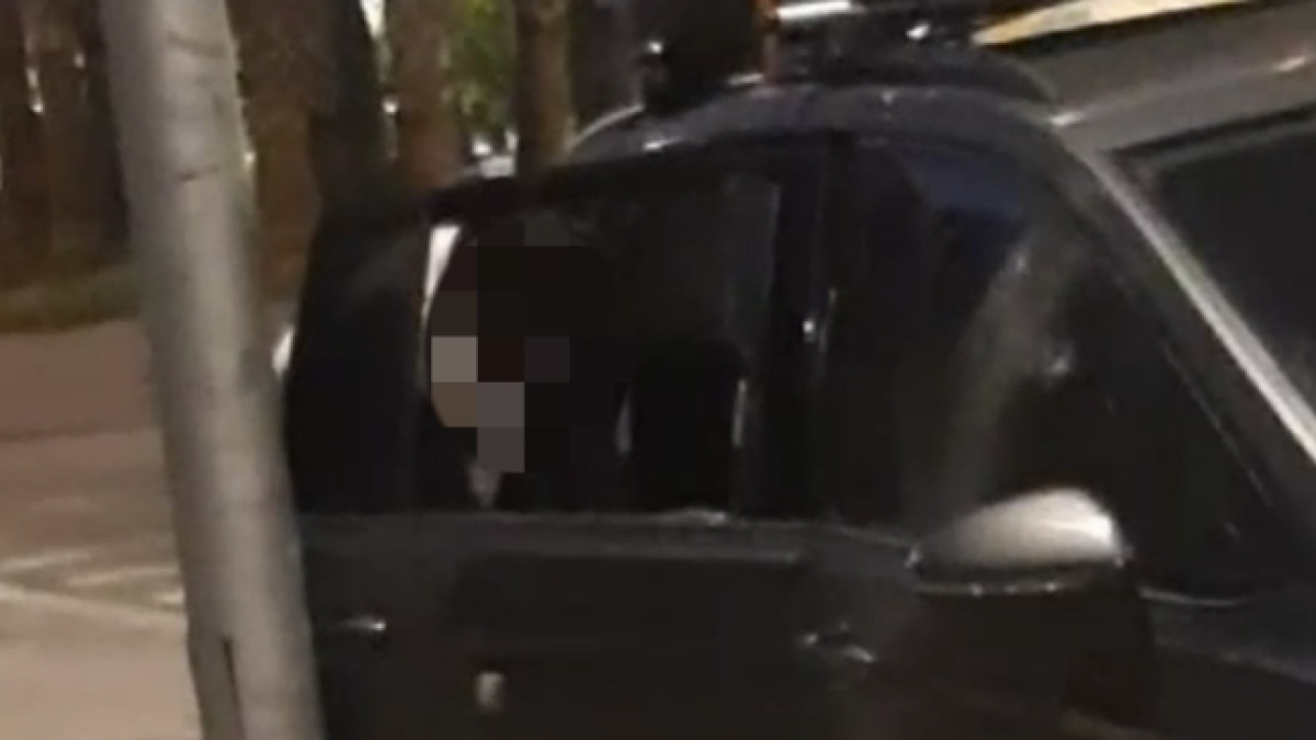 Moment del robatori en un vehicle