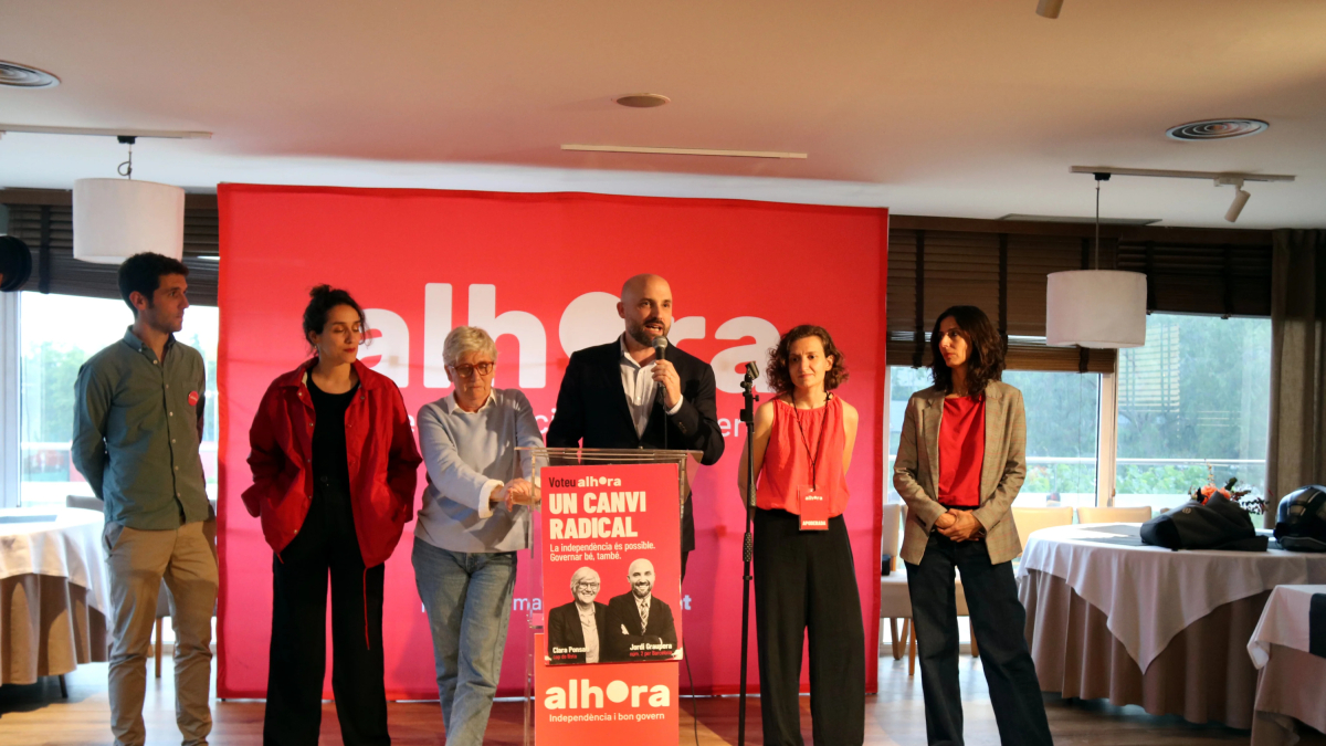 La cabeza de lista de al Mismo Tiempo, Clara Ponsatí, y el número dos, Jordi Graupera, hacen una comparecencia el 12-M