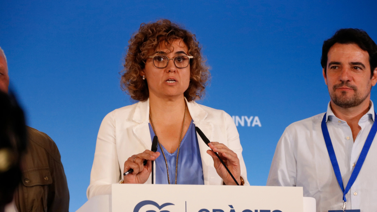 La directora de campaña del PPC, Dolors Montserrat, valora los primeros resultados